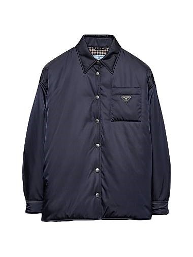 Куртка-блузон Re-Nylon от Prada с легким утеплителем и стильным воротником, сделанная из 100% переработанного полиамида 11023387