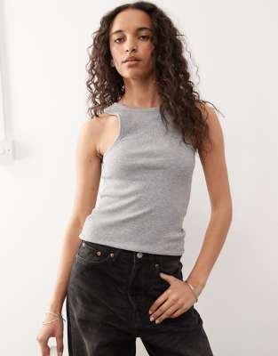 Серый молодежный топ COLLUSION с двойным слоем, спортивным вырезом и облегающим фасоном 11037505