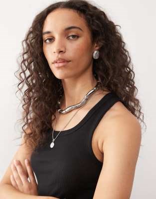 Черный молодежный топ без рукавов Collusion с круглым вырезом и узким силуэтом 11037508