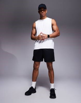 Спортивные сетчатые шорты чёрного цвета 4505 с эластичным поясом и боковыми карманами 11038950