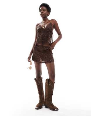 Коричневый топ с пайетками и открытой спиной от Pull&amp,Bear с фиксированными бретелями 11037538