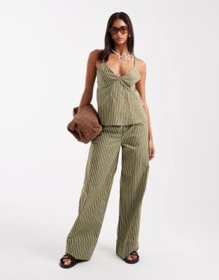 Широкие штаны Pull&amp,Bear с эластичным поясом, средней посадки, в зеленую полоску, часть комплекта 11037545