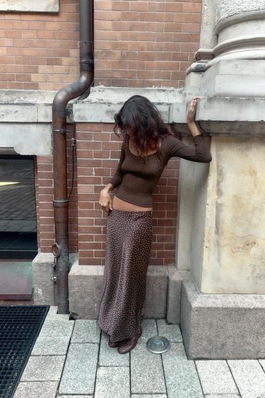 Сатиновая миди-юбка Zara с высокой талией и эластичным поясом, размеры XS-XXL 11039773