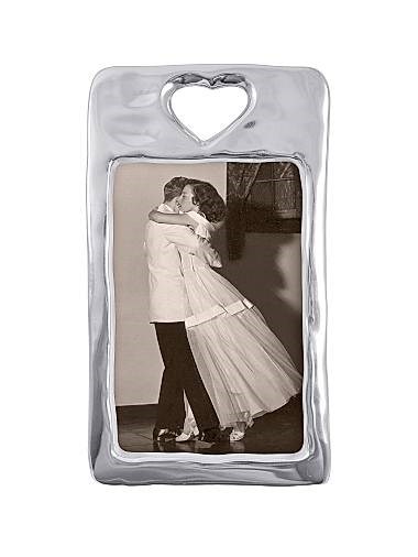 Mariposa Фоторамка в форме открытого сердца из коллекции «Первая любовь», алюминиевая, для фото 10x15 см, размер 17 см x 14 см 10044271