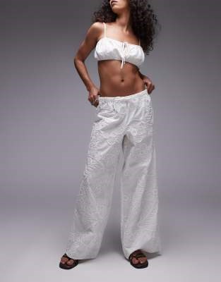 Прямые белые брюки Topshop с цветной вышивкой, поясом на шнурке и завышенной талией 11033502