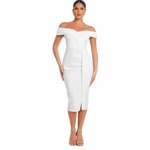 Quiz Платье-бардот с жаккардовым узором из текстурированной ткани, без застежки, в молодежном стиле 10044660