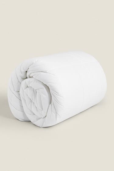 Zara Home Двуслойное всесезонное одеяло из микрофибры, 150 г/м? + 300 г/м?, с высокой теплоизоляцией 11039501