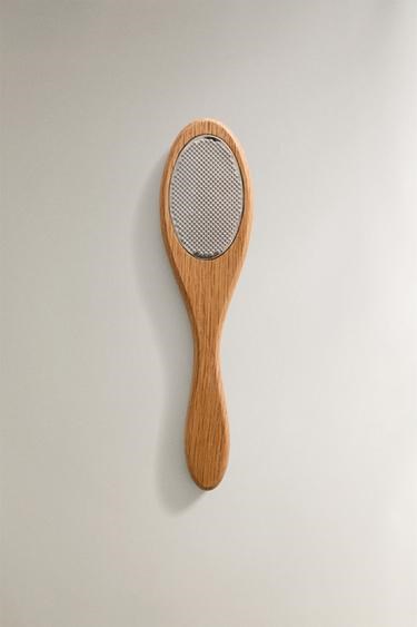 Zara Home Эксклюзивный древесный пилинг для ног с дубовой ручкой, идеально подходящий для ухода за кожей 11168940