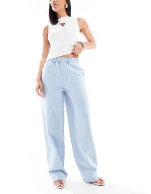 Джинсы от Miss Selfridge с эластичным поясом и прямым кроем из нерастяжимого отбеленного денима 11168355