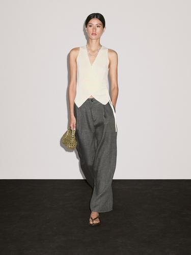 Трикотажный жилет Massimo Dutti с крестовой вязкой и поясом на талии 11235012