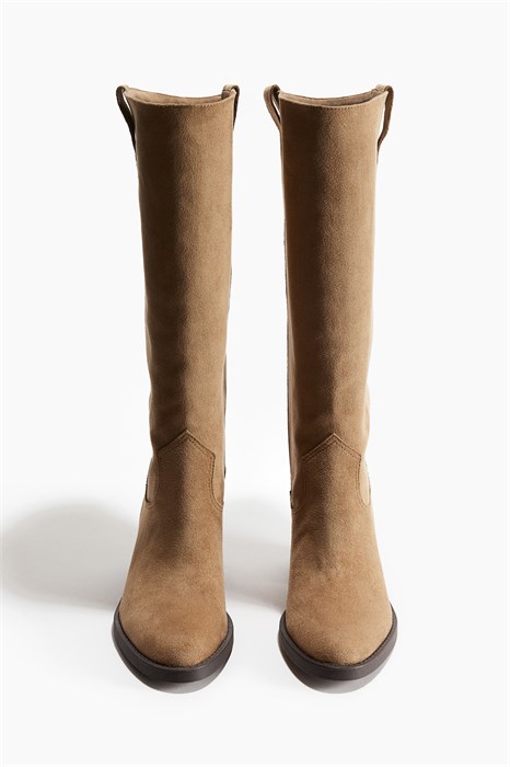 Высокие ковбойские сапоги H&amp,M с миндалевидным носком и декоративной строчкой 11193755