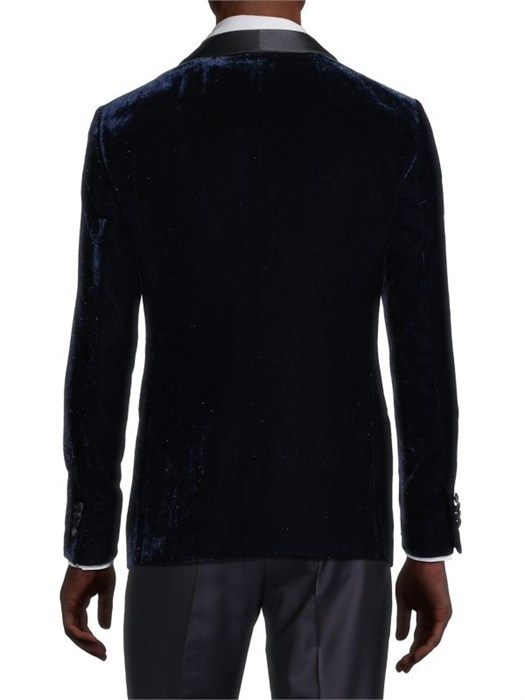 Утончённый бархатный смокинг Giorgio Armani с шёлковым воротником и двухкнопочной застёжкой 11226137