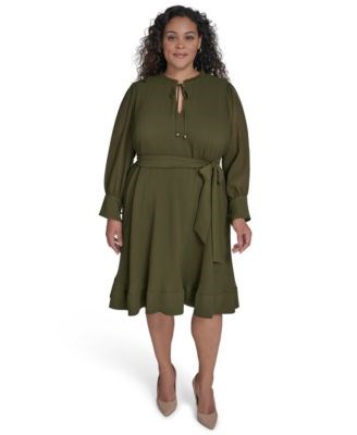 Платье Eliza J большого размера из плиссированного шифона с длинными рукавами и круглым вырезом 11022842