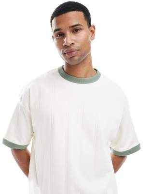 Оверсайз футболка ASOS DESIGN с контрастной отделкой и короткими рукавами, объемного кроя 10041265