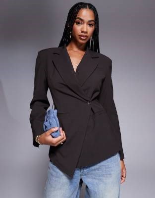 Шоколадный приталенный пиджак ASOS DESIGN с асимметричным низом 11012928