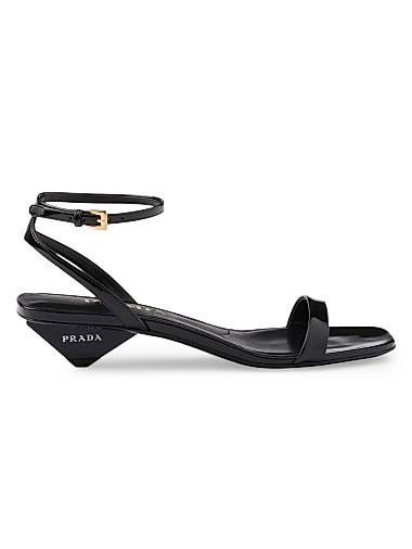 Лакированные сандалии Prada с элегантным ремешком на щиколотке и каблуком высотой 35 мм 11017503