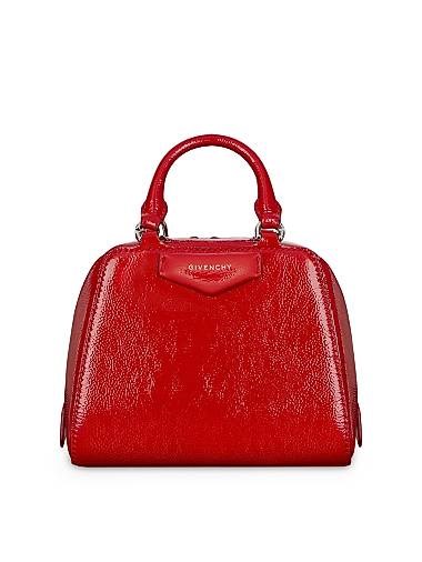 Givenchy Миниатюрная нано-сумка Antigona Cube из лакированной кожи размером 17 см x 14 см x 11 см с регулируемым кожаным ремешком 11017623