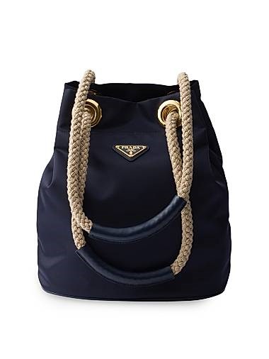 Prada Маленькая сумка-бакет Mariner из переработанного нейлона с шнурковыми ручками и карманом на молнии 11030218