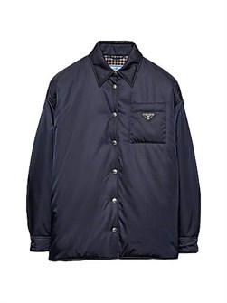 Куртка-блузон Re-Nylon от Prada с легким утеплителем и стильным воротником, сделанная из 100% переработанного полиамида 11023387