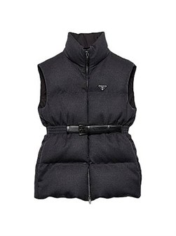 Жилет из фланели от Prada с утеплителем из гусиного пуха, стоячим воротником и кожаным поясом 11021034
