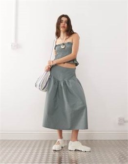 Юбка-миди COLLUSION с заниженной талией в зелёную клетку, высокая посадка, боковые карманы 11040780