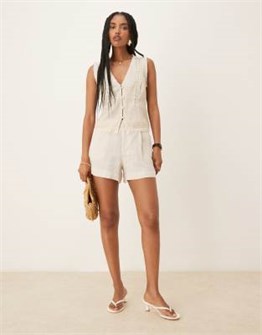 Шорты из льна Gina Tricot бежевого цвета, с высокой талией и скрытой застёжкой 10046246