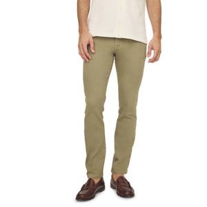 Джинсы AMS Slim Fit от Warp+Weft с зауженными штанинами, пятью карманами и эластичной тканью для удобства 10044575