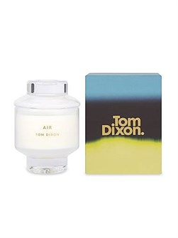 Tom Dixon Ароматическая свеча с ароматами цветочного перца, белого чая и нероли, время горения 60 часов 10044314