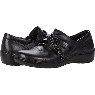Лоферы Clarks Cora Braid из гладкой кожи с эластичными вставками и комфортной стелькой 11177474