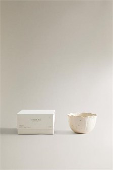 Zara Home Ароматическая свеча с ароматом туберозы из растительного воска, 120 г, с игривыми цветочными и цитрусовыми нотами 11229476