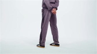 adidas Originals Классические тренировочные брюки SST Adicolor из мягкого велюра с логотипом Trefoil 11220822