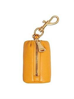 Aimee Kestenberg Ключница Тамита из натуральной кожи с кастомной фурнитурой, Компактный Дизайн, 5,7 см х 8,9 см х 2,5 см 11167508
