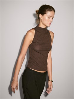 Безрукавный топ Massimo Dutti с воротником-халтер и металлическим эффектом 11202102