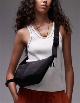 Topshop Сумка через плечо Carrie из черного нейлона с застежкой-молнией и регулируемым ремнем 11171404