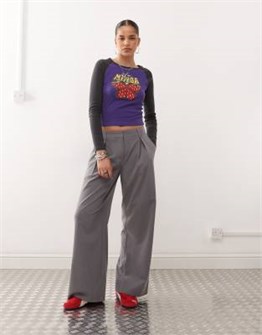 Светло-серые брюки с защипами от Collusion, средней посадки и функциональными карманами 11169527