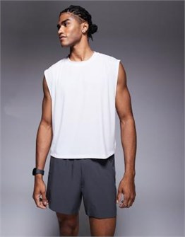 Стильный укороченный тренировочный топ 4505 из быстросохнущего материала белого цвета 11178436