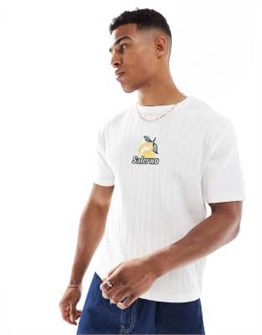 Футболка ASOS DESIGN с фруктовой вышивкой, прямого силуэта, с круглым вырезом и короткими рукавами 11177878