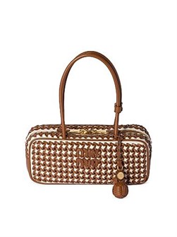 Miu Miu Кожаная сумка-тотэ с ручками и съемным элементом, 28x11.5x8 см, внутренним карманом и золотистой фурнитурой 11167582