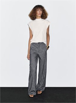 Широкие брюки средней посадки для стильных образов от Massimo Dutti 11229454