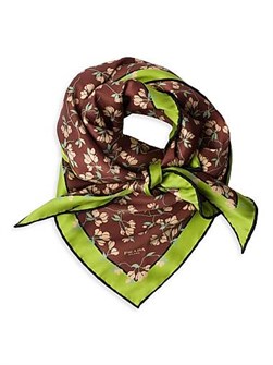 Prada Шелковый шарф с цветочным узором и логотипом, размер 140x100 см, 100% шелк 11009857