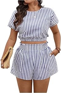 Блуза Floerns с короткими рукавами долман и полосатыми шортами больших размеров 11313989