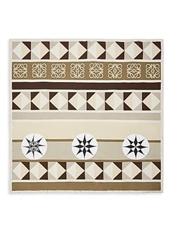 Loewe Шелковый квадратный шарф с геометрическим узором и анограммами, 100% шелк, 88 x 88 см 11012333