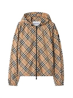Пуховая куртка с капюшоном Burberry с фирменным узором и длинными рукавами, 100% полиэстер 11012270