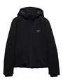 Куртка Prada из технической ткани с отстегивающимся капюшоном, гладким кроем и скрытыми карманами 11023091