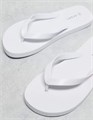 Белые шлёпанцы SEQWL Mamun с плоской подошвой и лаконичным дизайном 10045313