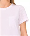 Футболка из 100% хлопка CeCe с круглым вырезом, вышивкой на рукавах и кармане 11045638
