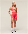 Шорты Whitney от Gymshark с высоким поясом, изготовленные из мягкой ткани из 78% нейлона и 22% эластана, идеальны для активного отдыха 11038221