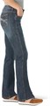 Джинсы Wrangler Women’s Aura: мгновенно стройнят, средней посадки, расклешённые 11070534