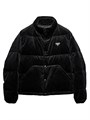 Оверсайз укороченная вельветовая куртка Prada с гусиной пуховой подкладкой, капюшоном и символикой 11035063