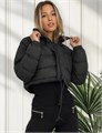 Короткая утепленная стеганая куртка Flygo для женщин с длинными рукавами, регулируемым подолом и карманами 10022915